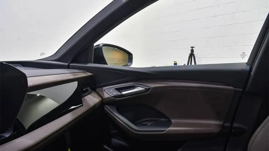 2025 Audi Q6 e-tron WA114BGF5SA036207