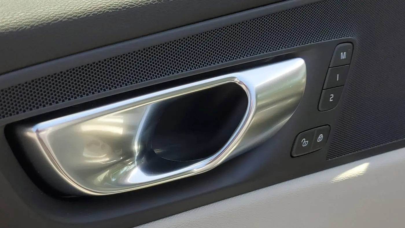 2025 Volvo XC60 YV4H60RC9S1191670