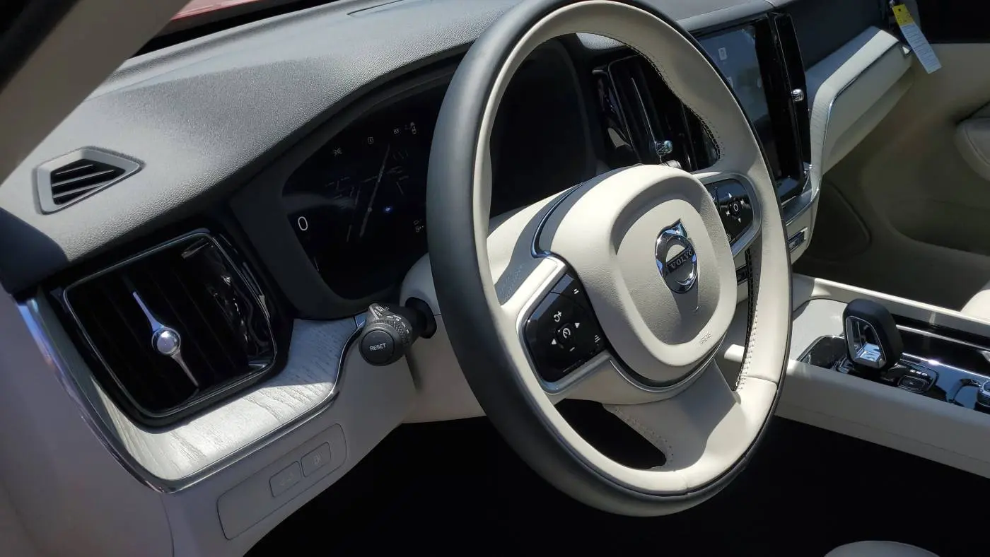 2025 Volvo XC60 YV4H60RC9S1196593