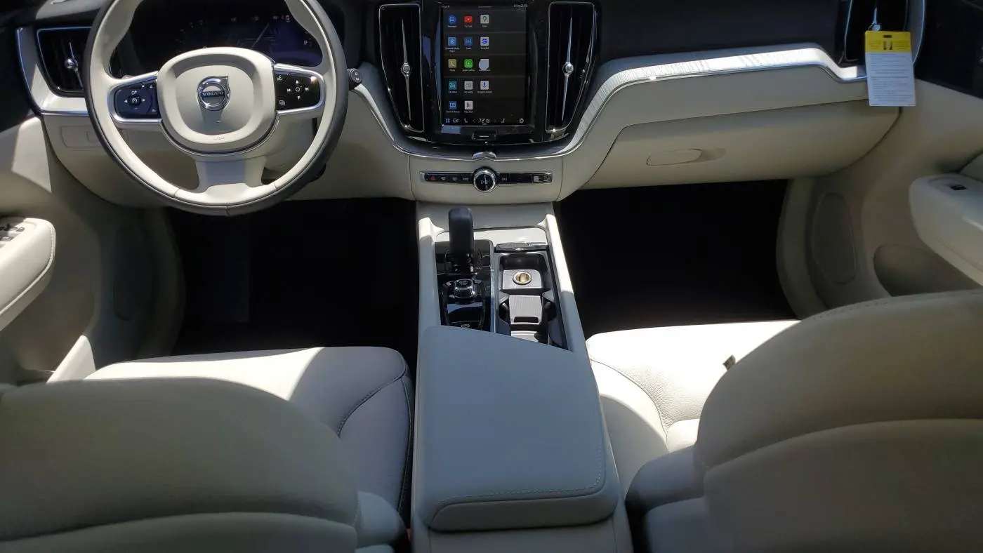 2025 Volvo XC60 YV4H60RC9S1196593