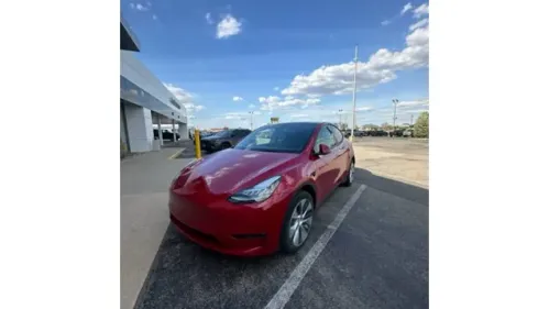 2023 Tesla Model Y 7SAYGDEE3PF613870