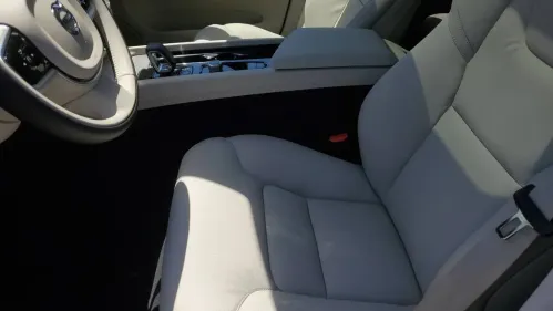 2025 Volvo XC60 YV4H60RC9S1196593