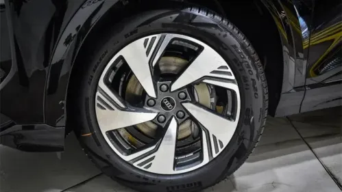 2025 Audi Q6 e-tron WA114BGF5SA036207