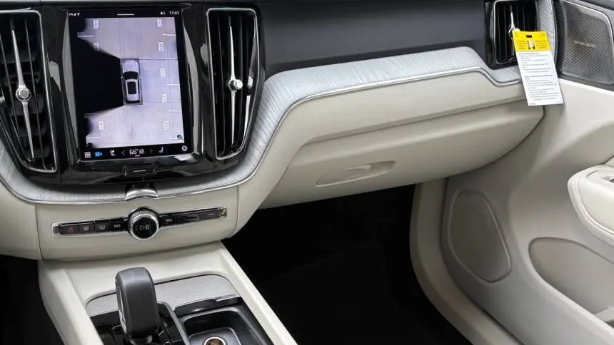 2025 Volvo XC60 YV4H60RC8S1189537