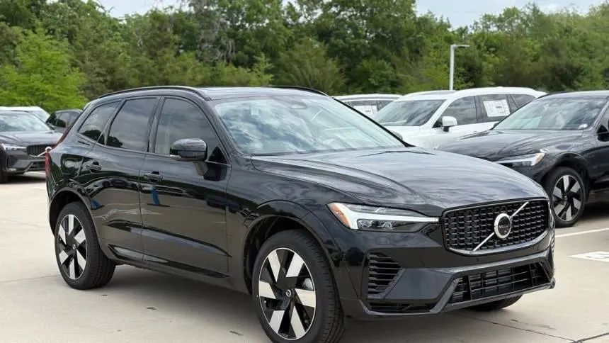 2025 Volvo XC60 YV4H60RC8S1189537