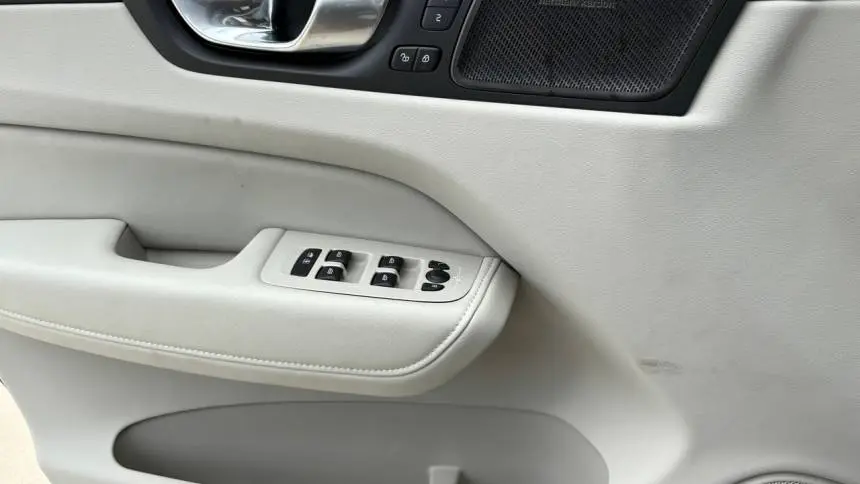 2025 Volvo XC60 YV4H60RC8S1189537