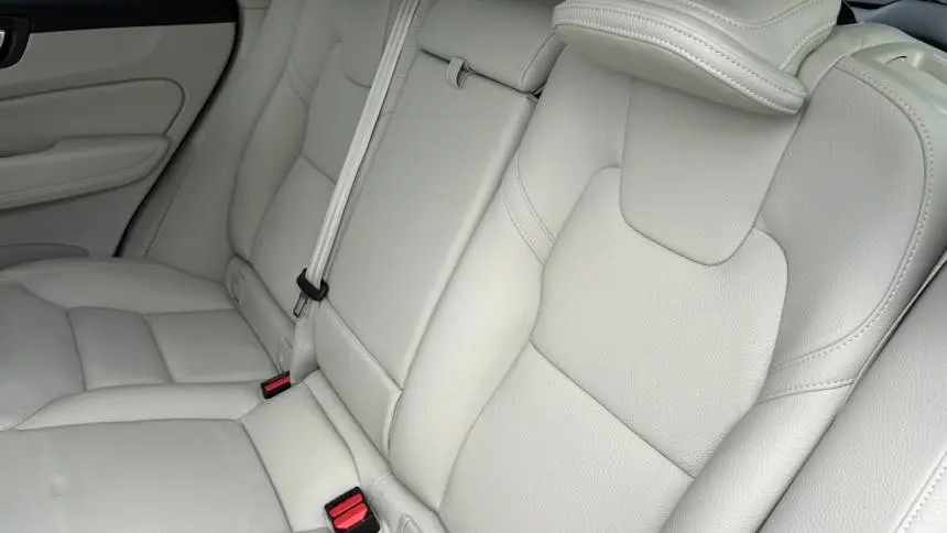 2025 Volvo XC60 YV4H60RC8S1189537