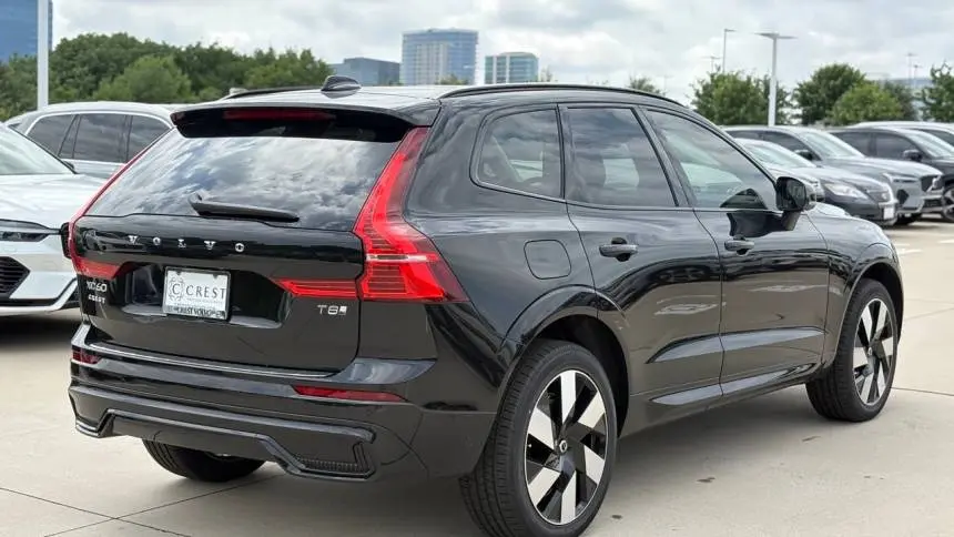 2025 Volvo XC60 YV4H60RC8S1189537