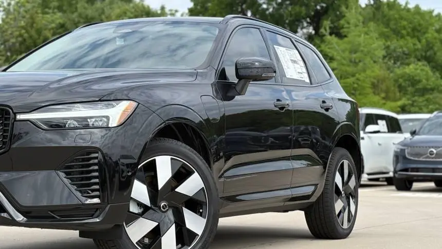 2025 Volvo XC60 YV4H60RC8S1189537