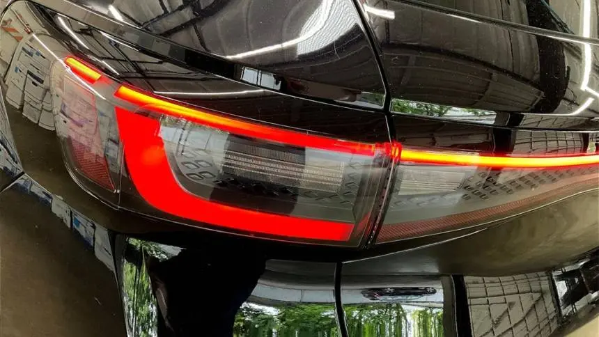 2025 Volkswagen ID.4 1V2CRPE8XSC004437