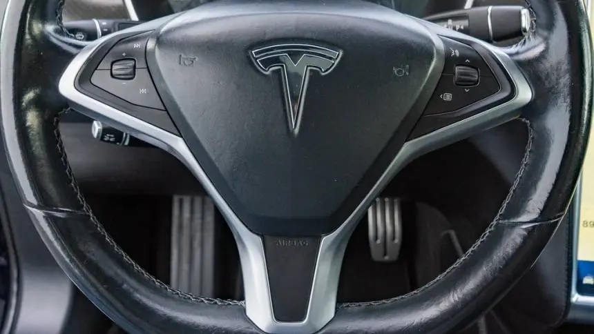 2014 Tesla Model S 5YJSA1H20EFP63436
