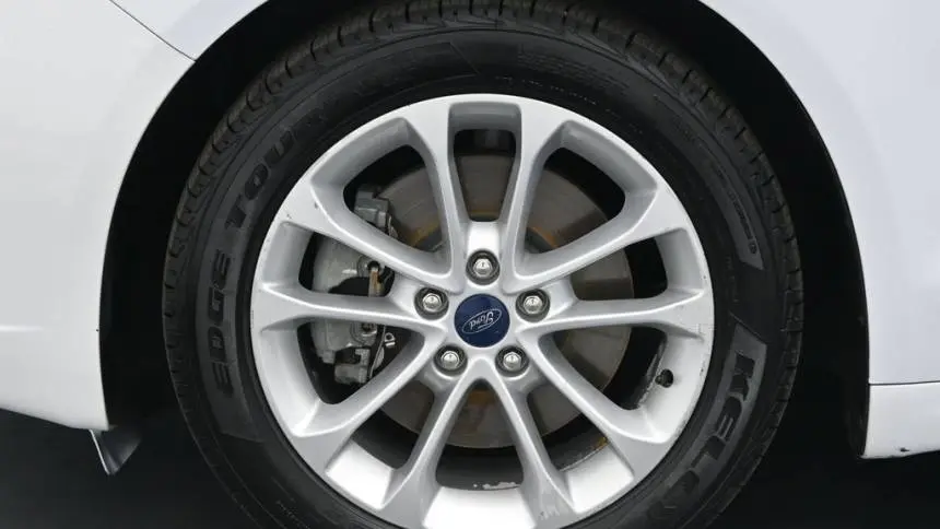 2019 Ford Fusion Energi 3FA6P0SU5KR176153