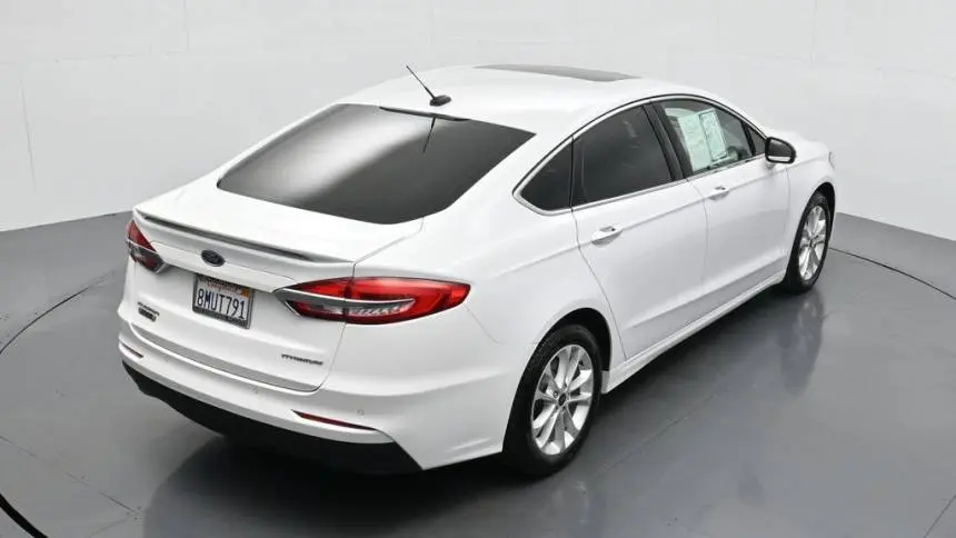 2019 Ford Fusion Energi 3FA6P0SU5KR176153
