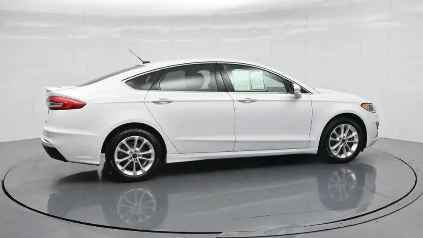 2019 Ford Fusion Energi 3FA6P0SU5KR176153
