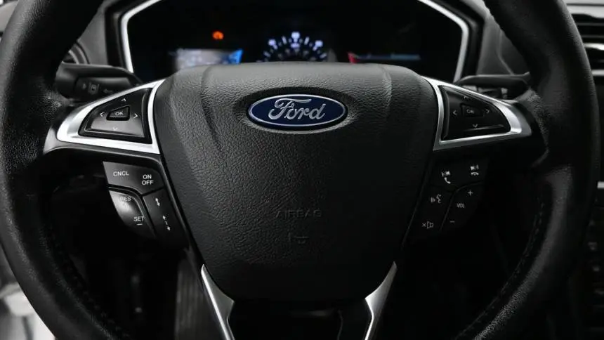 2019 Ford Fusion Energi 3FA6P0SU5KR176153
