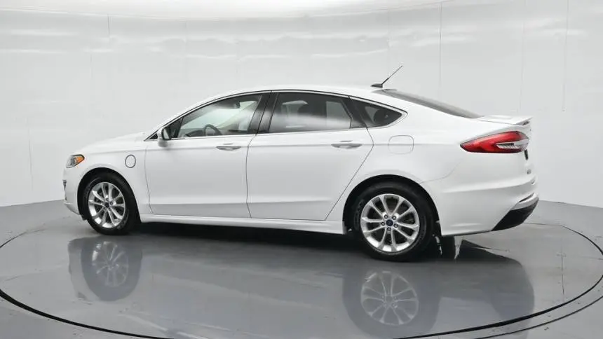 2019 Ford Fusion Energi 3FA6P0SU5KR176153