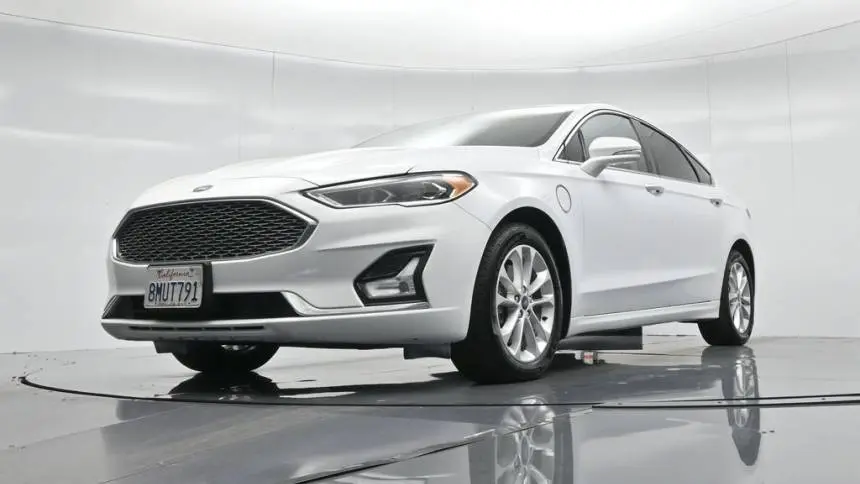 2019 Ford Fusion Energi 3FA6P0SU5KR176153
