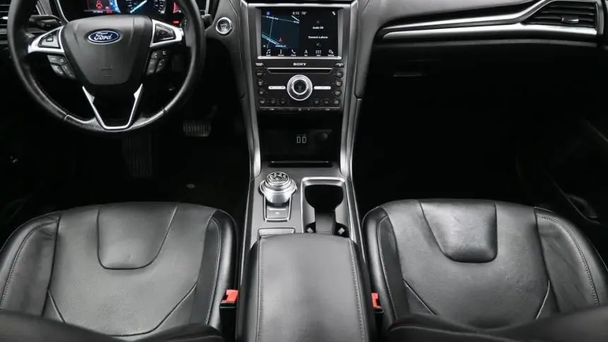 2019 Ford Fusion Energi 3FA6P0SU5KR176153