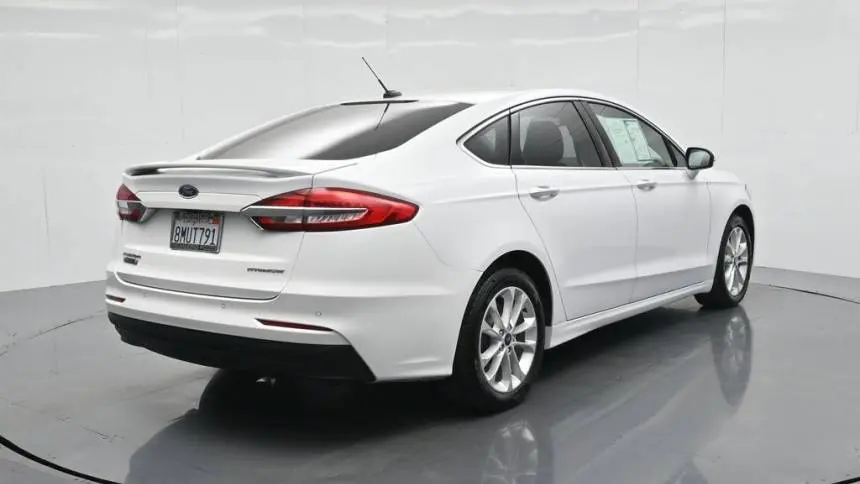 2019 Ford Fusion Energi 3FA6P0SU5KR176153