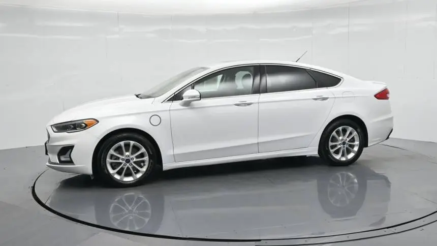 2019 Ford Fusion Energi 3FA6P0SU5KR176153