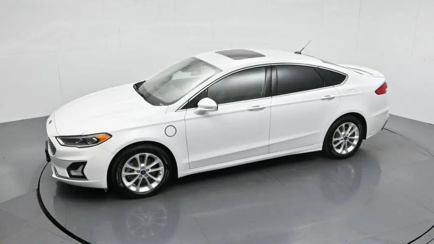 2019 Ford Fusion Energi 3FA6P0SU5KR176153