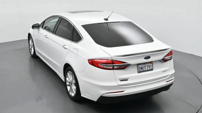 2019 Ford Fusion Energi 3FA6P0SU5KR176153