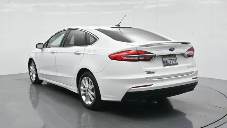 2019 Ford Fusion Energi 3FA6P0SU5KR176153