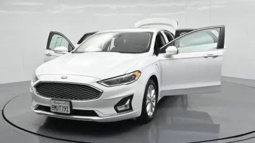 2019 Ford Fusion Energi 3FA6P0SU5KR176153