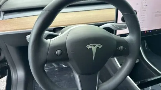 2020 Tesla Model 3 5YJ3E1EB6LF663058