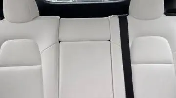 2020 Tesla Model Y 5YJYGDEE7LF021296