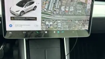 2020 Tesla Model Y 5YJYGDEE7LF021296