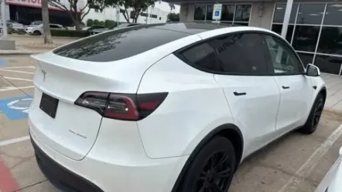 2020 Tesla Model Y 5YJYGDEE7LF021296