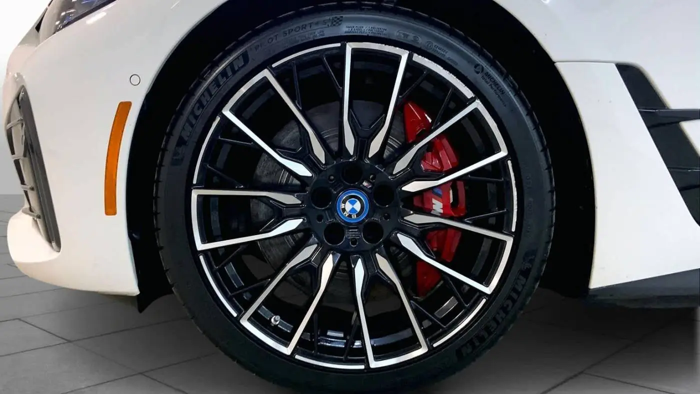 2024 BMW i4 WBY33AW05RFR95174