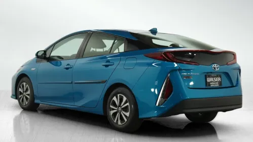 2017 Toyota Prius Prime - Images - 3