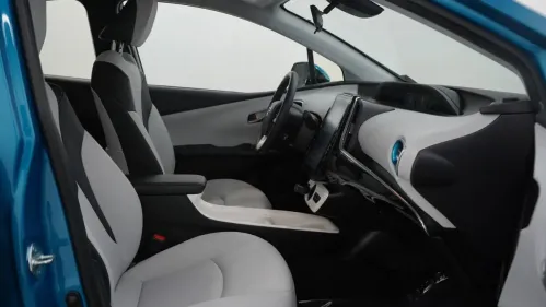 2017 Toyota Prius Prime - Images - 10