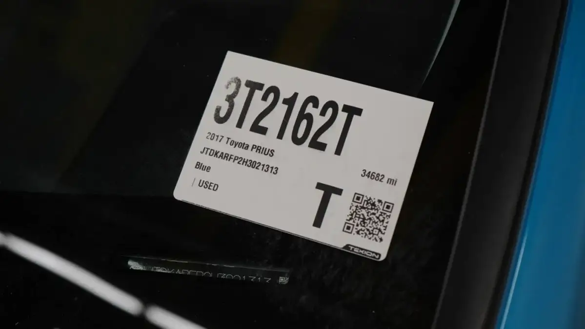 2017 Toyota Prius Prime - Images - 25