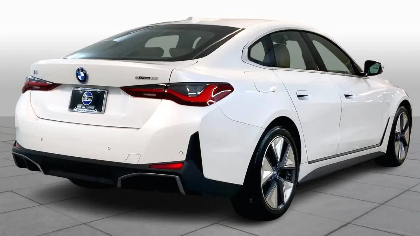 2023 BMW i4 WBY43AW03PFR28039