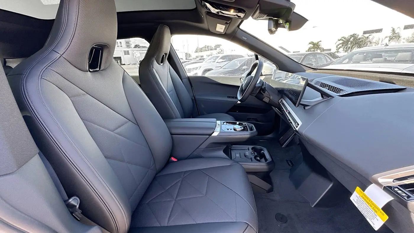 2025 BMW iX WB523CF0XSCU03988