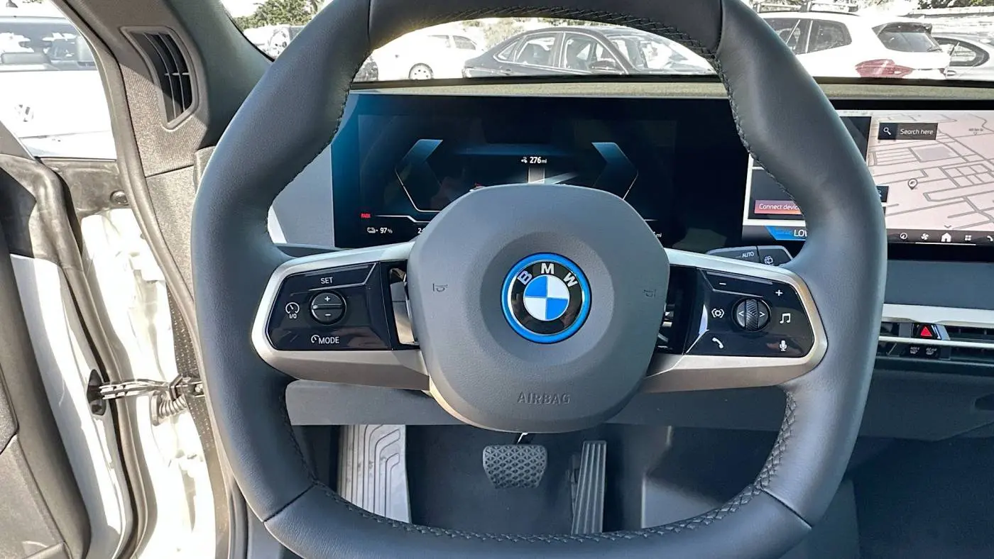2025 BMW iX WB523CF0XSCU03988