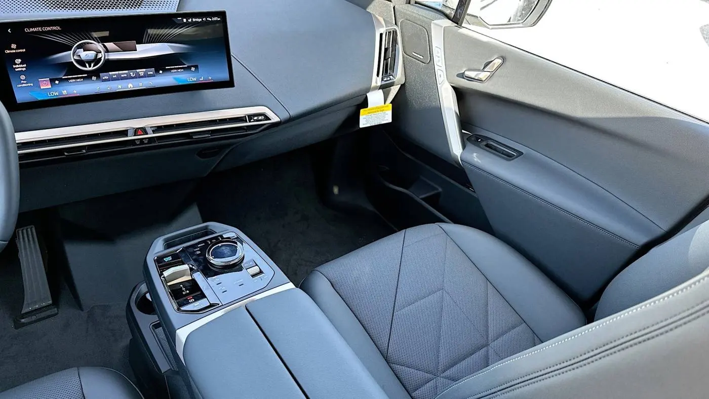 2025 BMW iX WB523CF0XSCU03988