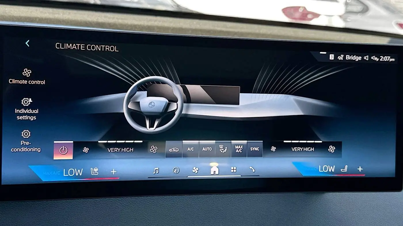 2025 BMW iX WB523CF0XSCU03988