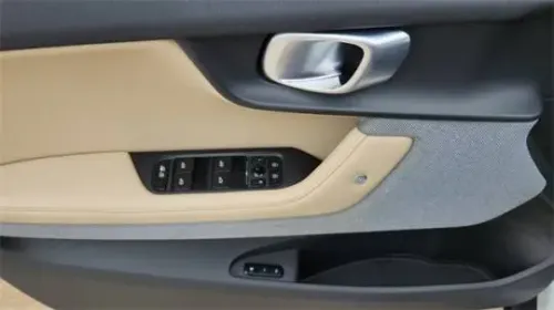 2022 Polestar 2 - Images - 24