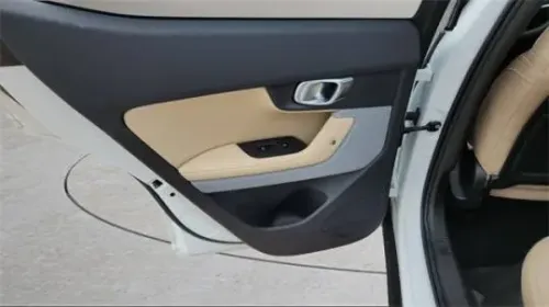 2022 Polestar 2 - Images - 27