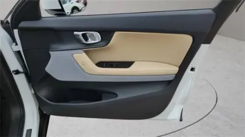 2022 Polestar 2 - Images - 30
