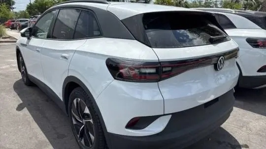 2021 Volkswagen ID.4 WVGTMPE23MP044927