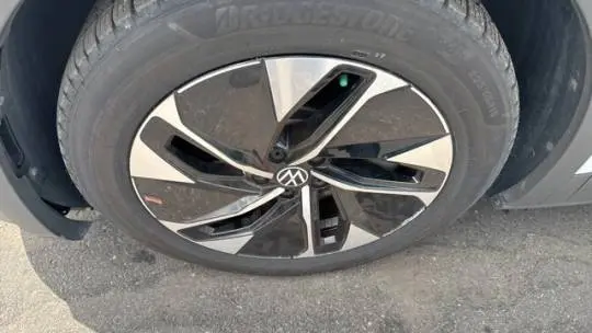 2021 Volkswagen ID.4 WVGTMPE23MP044927