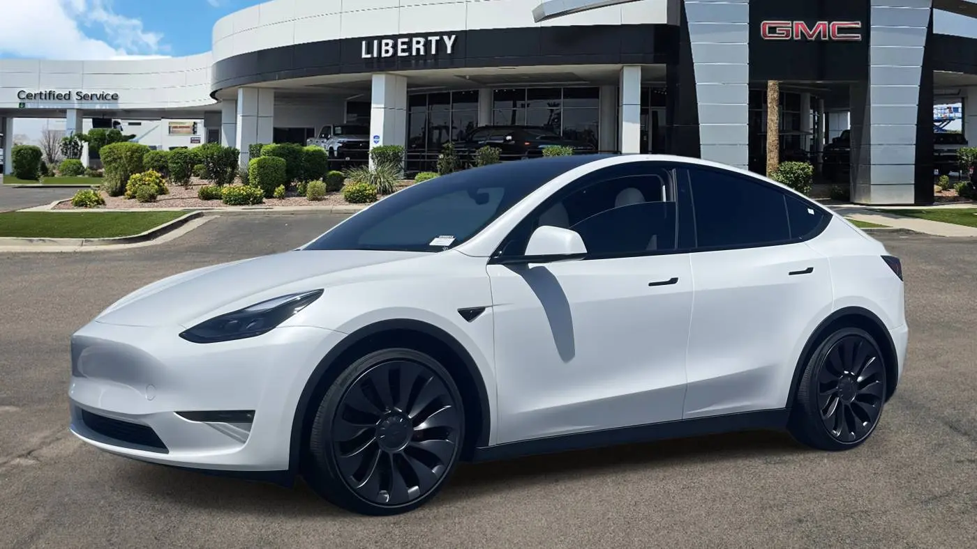 2025 Tesla Model Y 7SAYGDEF9SF246314