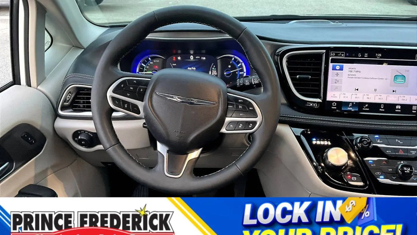 2023 Chrysler Pacifica 2C4RC1L74PR622422