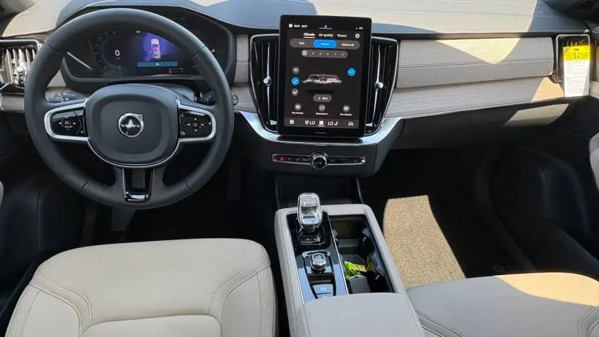 2025 Volvo XC90 YV4H60PB5S1378088