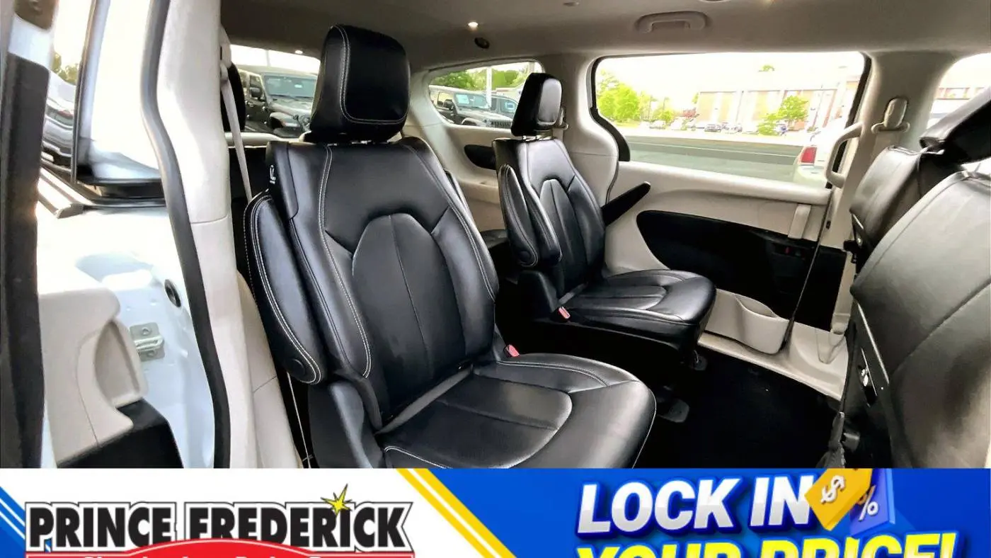 2023 Chrysler Pacifica 2C4RC1L74PR622422